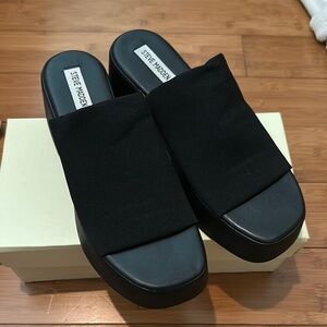 Steve Madden Slinky30